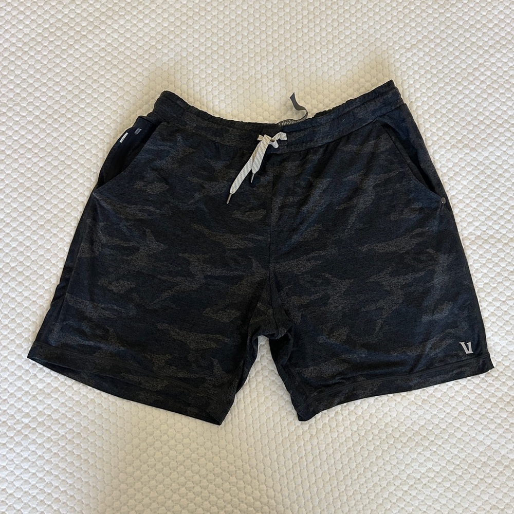 Vuori Black Camo Ponto Short